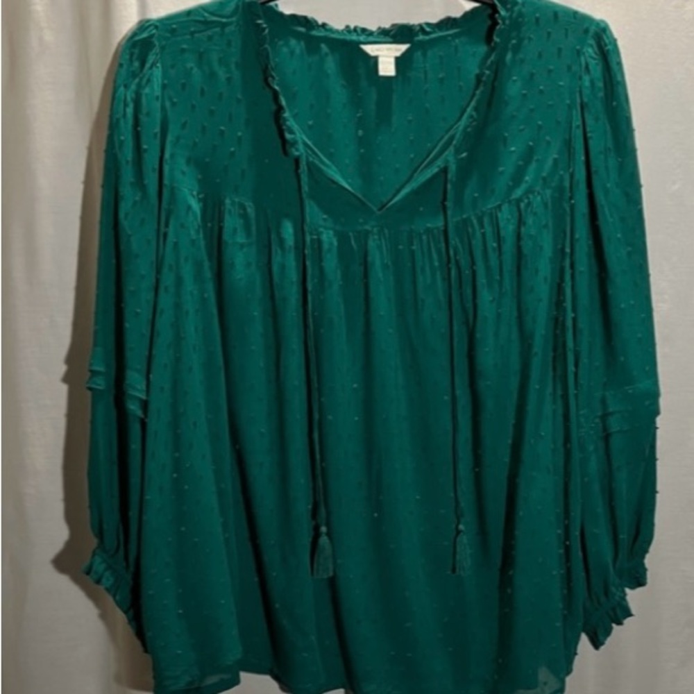 Kelly Green clip dot peasant top